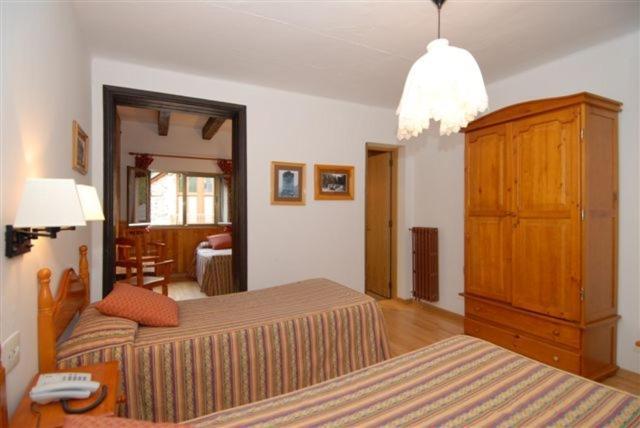 Hotel Roya Espot Εξωτερικό φωτογραφία
